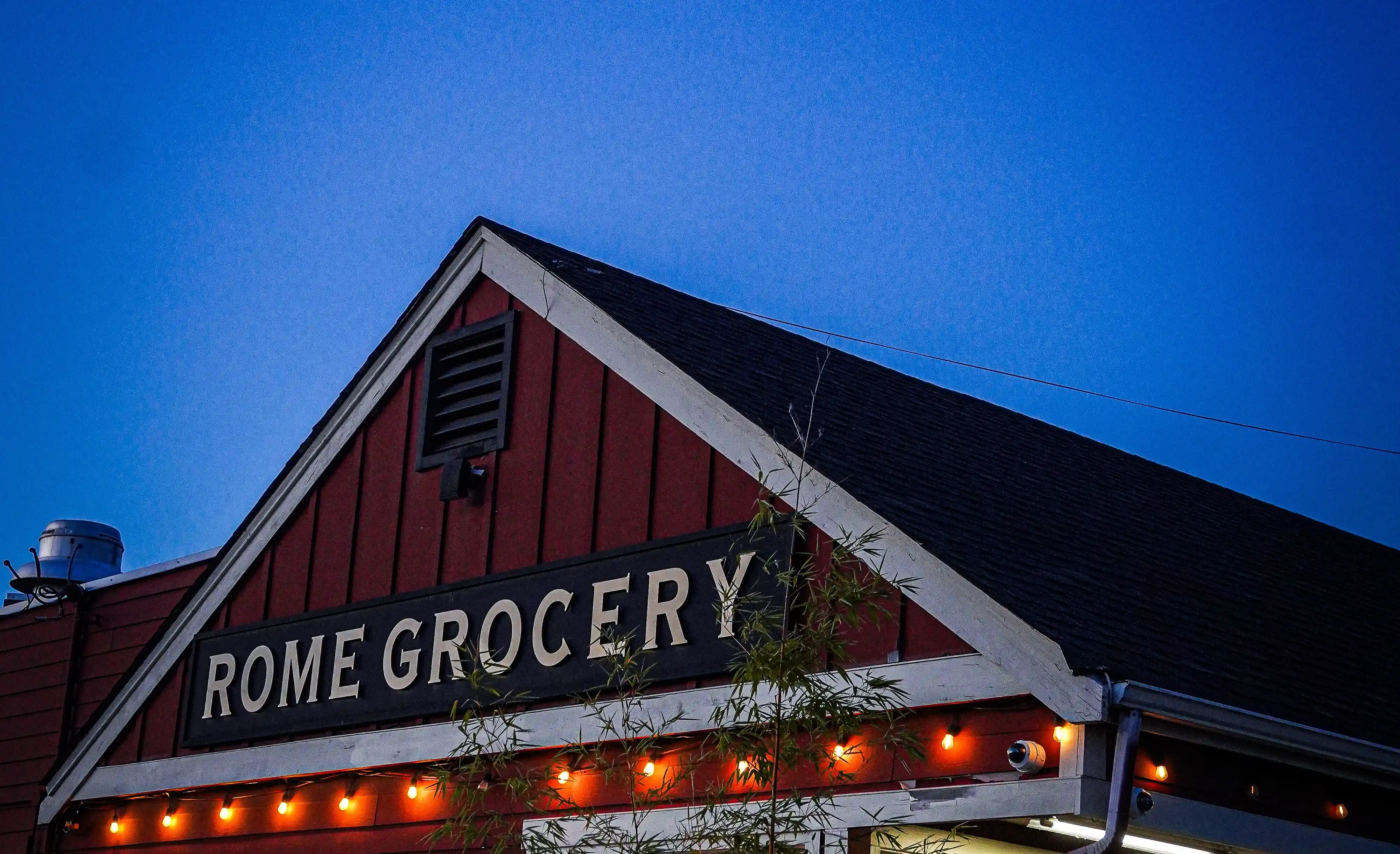 Rome Bakery and Market exterior